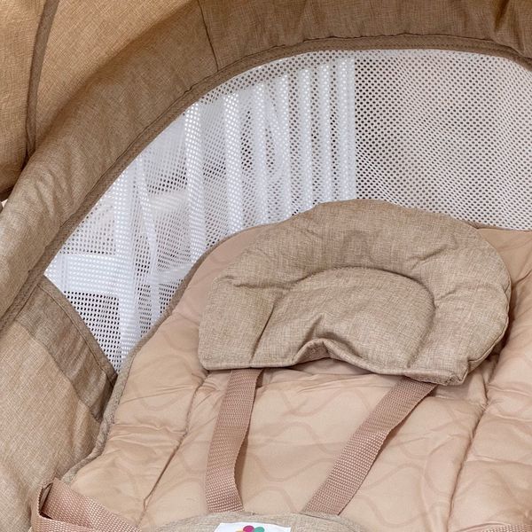 Заколисуючий центр-шезлонг Mastela з москітною сіткою Beige 8015 фото