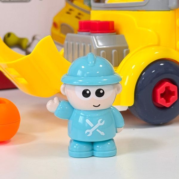 Логическая развивающая игрушка-конструктор Школьный автобус с отвертками и винтиками (бизиборд) YL517 фото